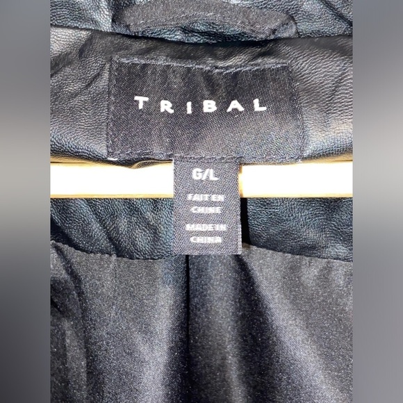 Women’s TRIBAL black Vegan Leather Vest size Large - Picture 4 of 15